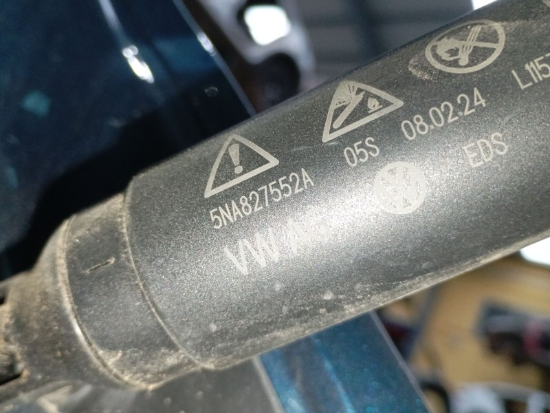 Recambio de amortiguador porton trasero derecho para volkswagen tiguan (ad1, ax1) 1.5 tsi referencia OEM IAM 5NA827552A  