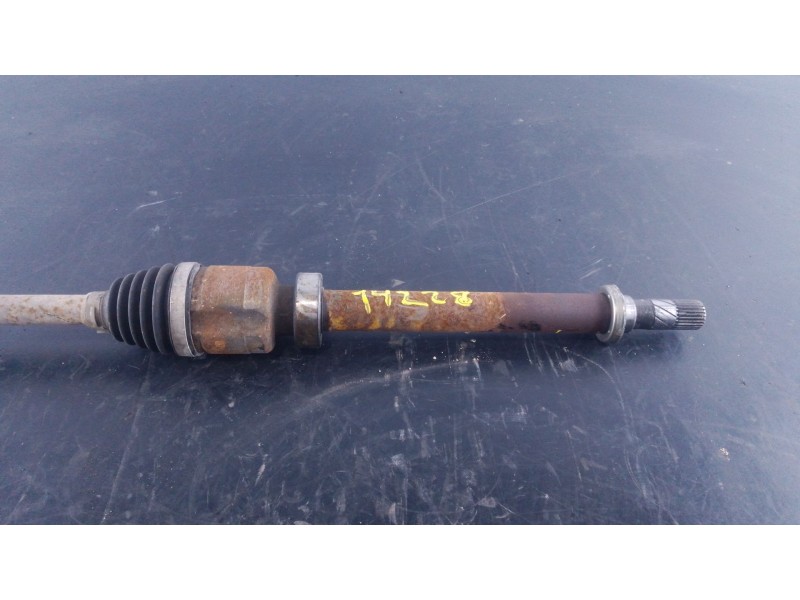 Recambio de transmision delantera derecha para renault clio v (b7_) 1.0 lpg (b7mt) referencia OEM IAM 391009375R  P1-B7-14