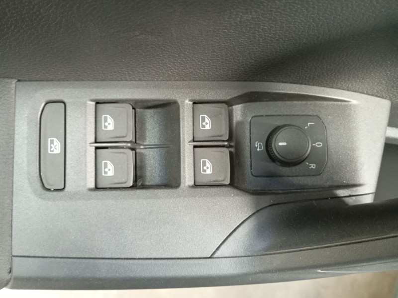 Recambio de mando elevalunas delantero izquierdo para seat ibiza v (kj1, kjg) 1.0 tsi referencia OEM IAM   