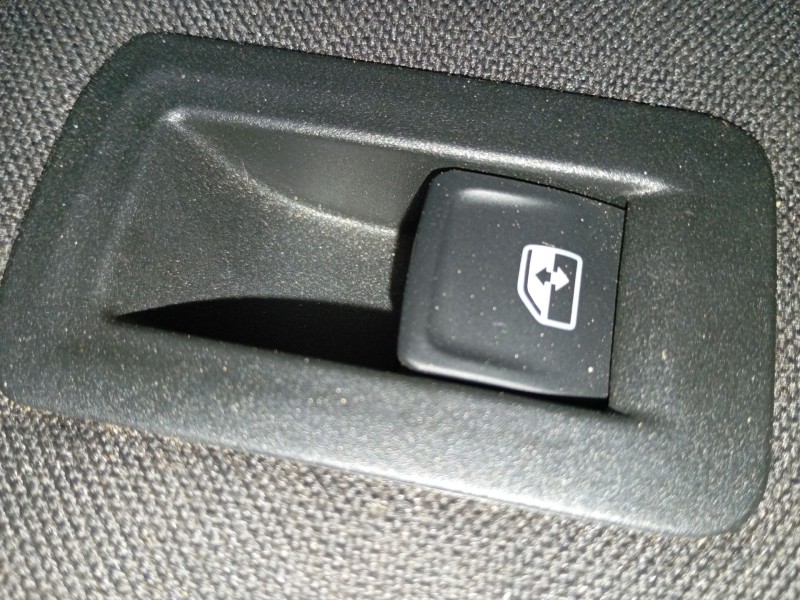 Recambio de mando elevalunas trasero derecho para volkswagen tiguan (ad1, ax1) 2.0 tdi referencia OEM IAM   
