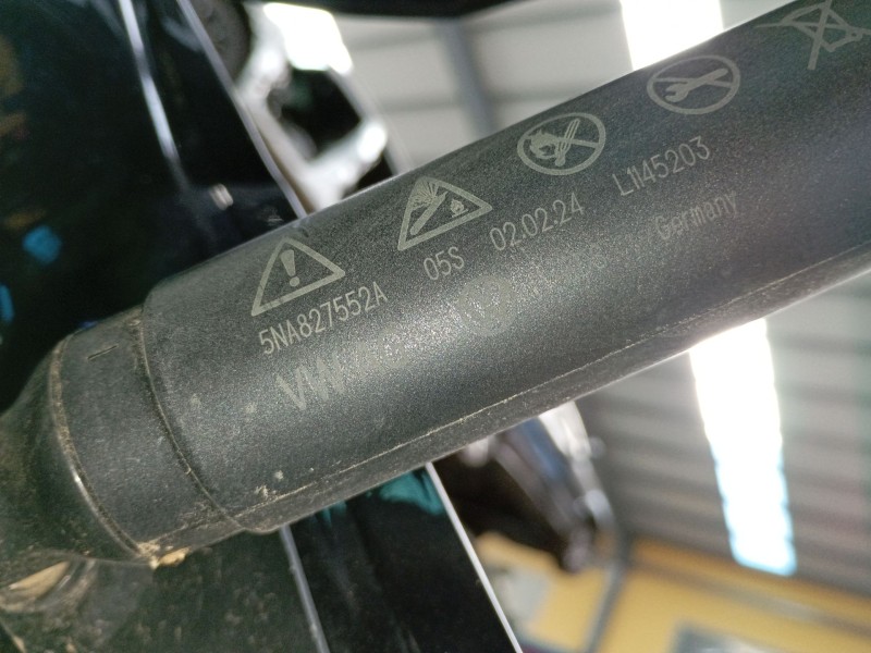 Recambio de amortiguador porton trasero derecho para volkswagen tiguan (ad1, ax1) 2.0 tdi referencia OEM IAM   