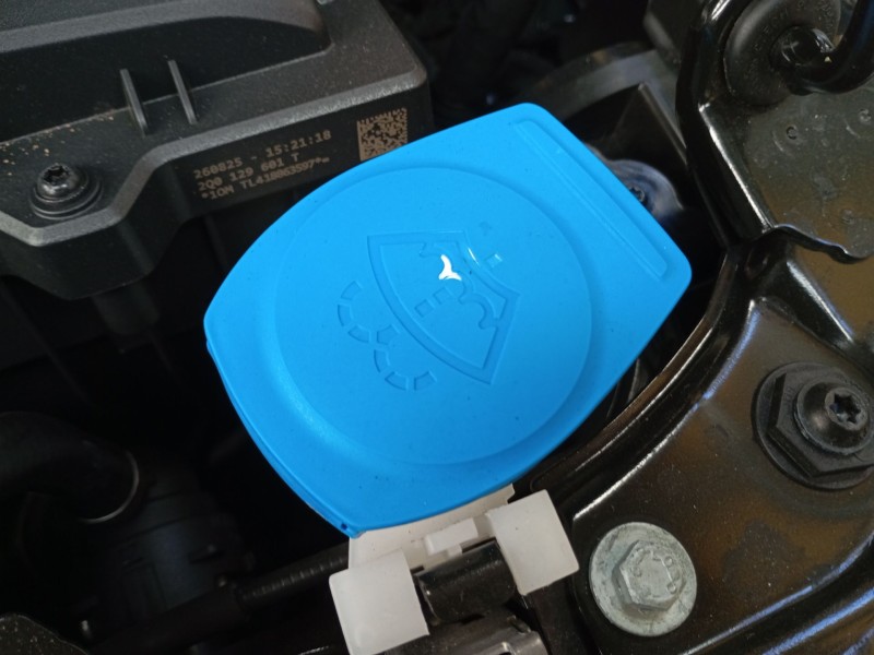 Recambio de deposito limpia para seat ibiza v (kj1, kjg) 1.0 tsi referencia OEM IAM   