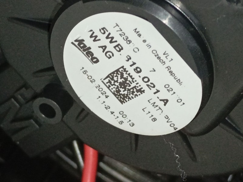 Recambio de ventilador calefaccion para volkswagen tiguan (ad1, ax1) 2.0 tdi referencia OEM IAM 5WB819021A  