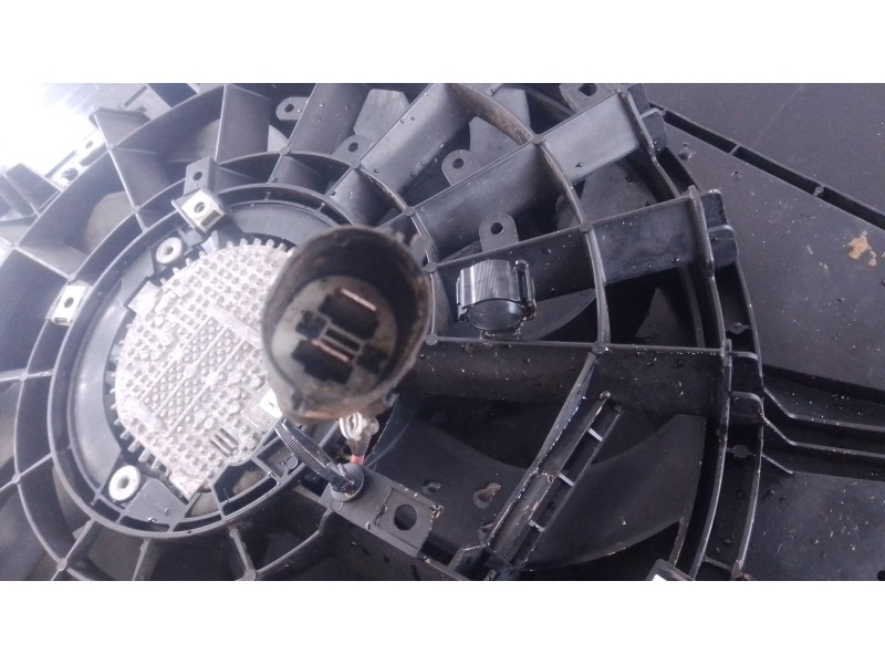 Recambio de electroventilador para jaguar f-pace (x761) 3.0 sdv6 awd referencia OEM IAM   
