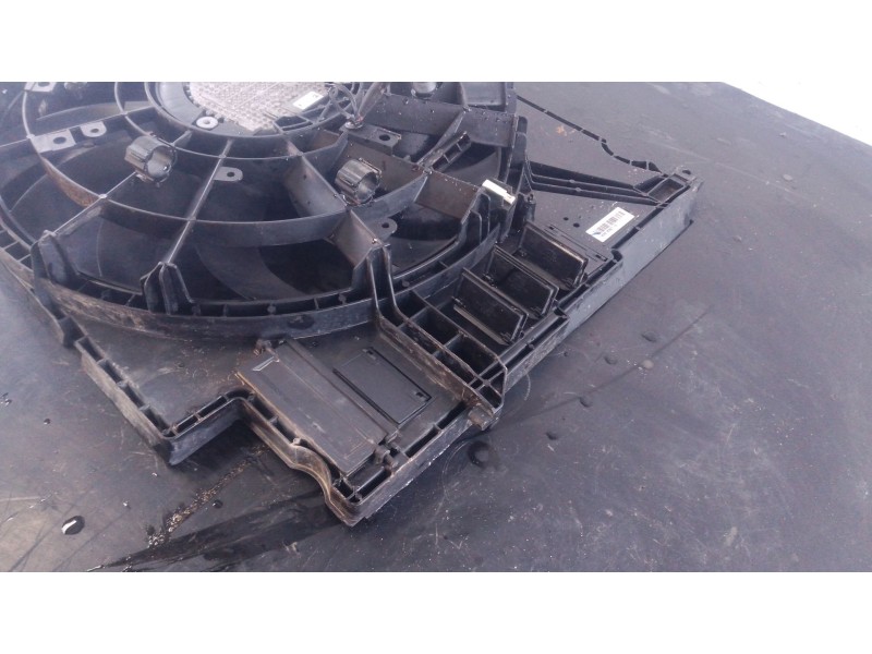 Recambio de electroventilador para jaguar f-pace (x761) 3.0 sdv6 awd referencia OEM IAM   