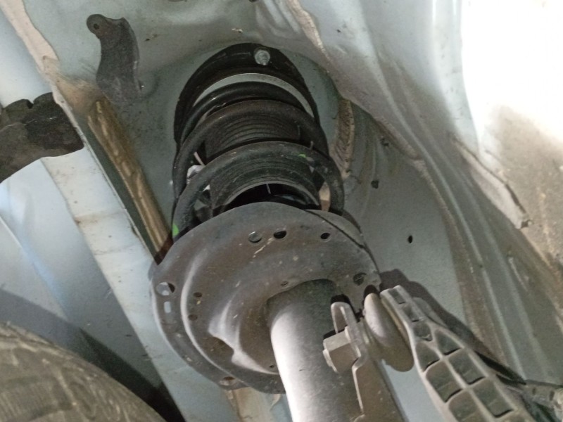 Recambio de amortiguador delantero derecho para seat ibiza v (kj1, kjg) 1.0 mpi referencia OEM IAM   