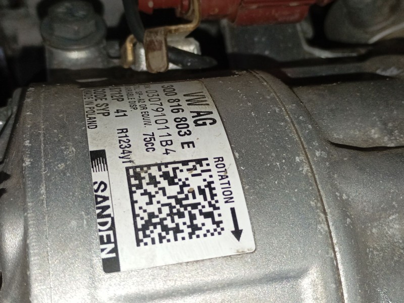 Recambio de compresor aire acondicionado para seat ibiza v (kj1, kjg) 1.0 mpi referencia OEM IAM 3Q0816803E  