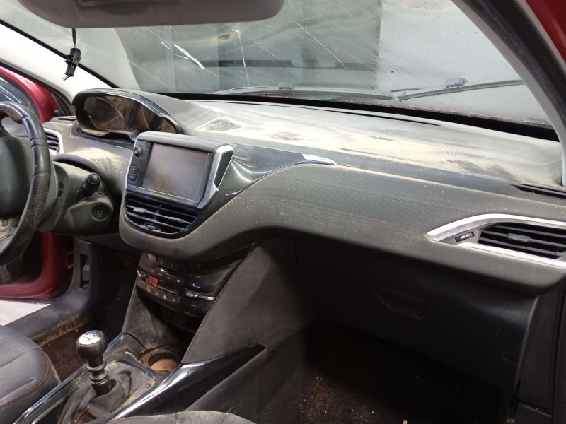 peugeot 2008 i (cu_) del año 2017