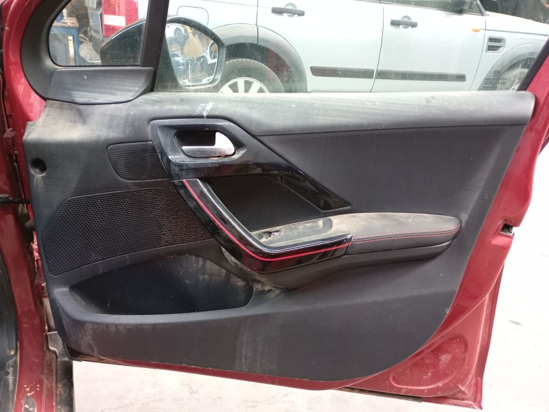 Recambio de guarnecido puerta delantera derecha para peugeot 2008 i (cu_) 1.6 bluehdi 120 referencia OEM IAM   
