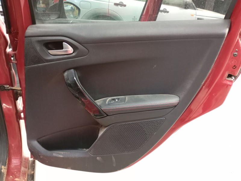 Recambio de guarnecido puerta trasera derecha para peugeot 2008 i (cu_) 1.6 bluehdi 120 referencia OEM IAM   