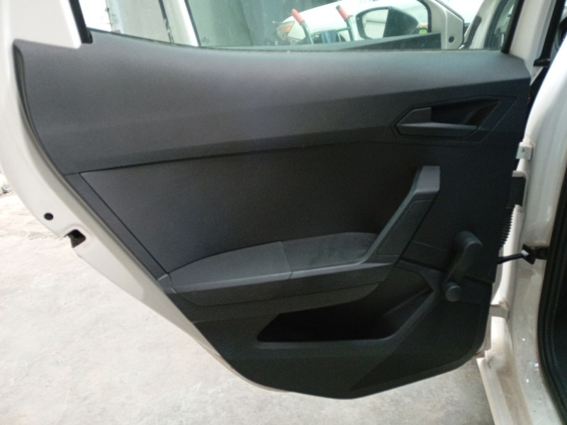 Recambio de guarnecido puerta trasera izquierda para seat ibiza v (kj1, kjg) 1.0 mpi referencia OEM IAM   