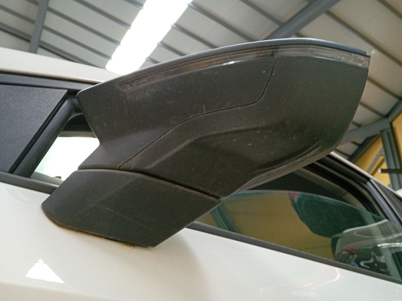 Recambio de retrovisor izquierdo electrico para seat ibiza v (kj1, kjg) 1.0 mpi referencia OEM IAM   