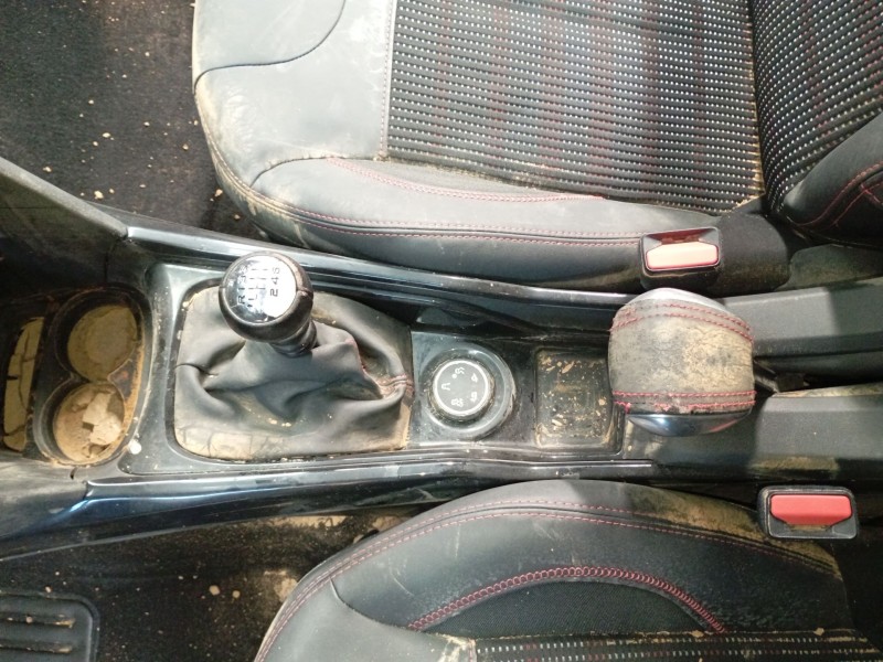 Recambio de consola central para peugeot 2008 i (cu_) 1.6 bluehdi 120 referencia OEM IAM   
