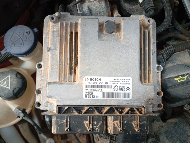 Recambio de centralita motor uce para peugeot 2008 i (cu_) 1.6 bluehdi 120 referencia OEM IAM 9806460460 0281032456 