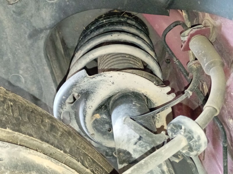 Recambio de amortiguador delantero izquierdo para peugeot 2008 i (cu_) 1.6 bluehdi 120 referencia OEM IAM   