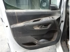 GUARNECIDO PUERTA DELANTERA IZQUIERDA 