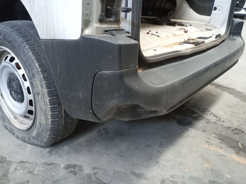 Recambio de paragolpes trasero para peugeot partner furgoneta/monovolumen (k9) 1.5 bluehdi 100 referencia OEM IAM   