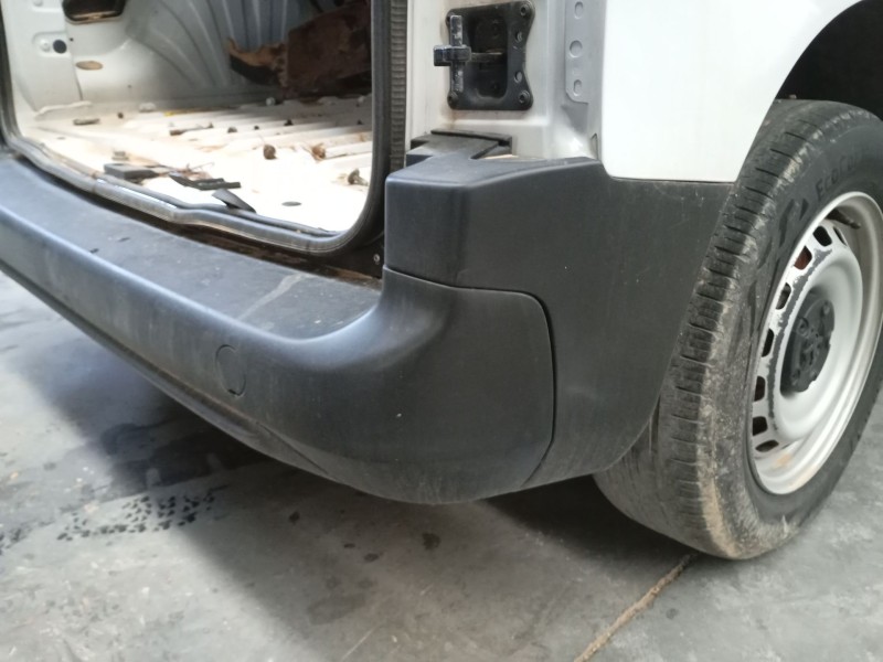 Recambio de paragolpes trasero para peugeot partner furgoneta/monovolumen (k9) 1.5 bluehdi 100 referencia OEM IAM   