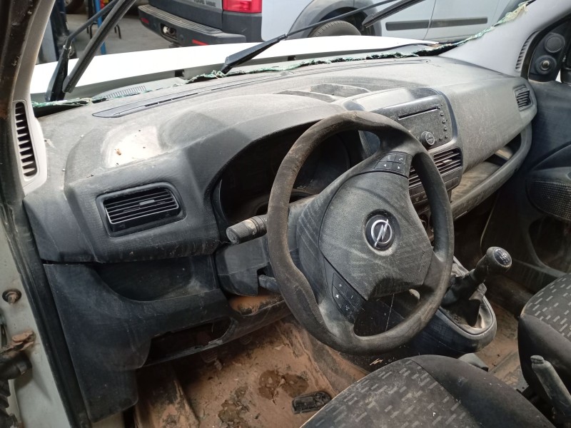 opel combo furgoneta/monovolumen (x12) del año 2015