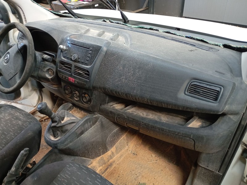 opel combo furgoneta/monovolumen (x12) del año 2015