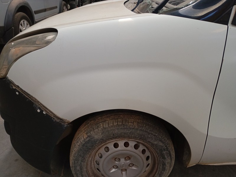 Recambio de aleta delantera izquierda para opel combo furgoneta/monovolumen (x12) 1.3 cdti (b05) referencia OEM IAM   