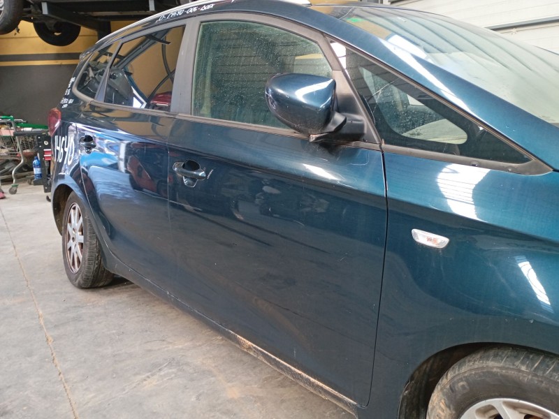 Recambio de puerta delantera derecha para kia carens iv 1.7 crdi referencia OEM IAM   