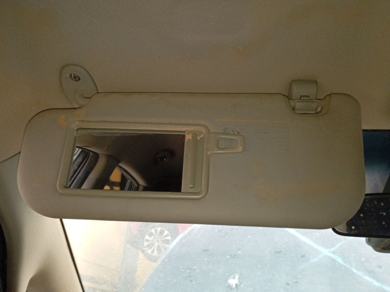Recambio de parasol izquierdo para kia carens iv 1.7 crdi referencia OEM IAM   