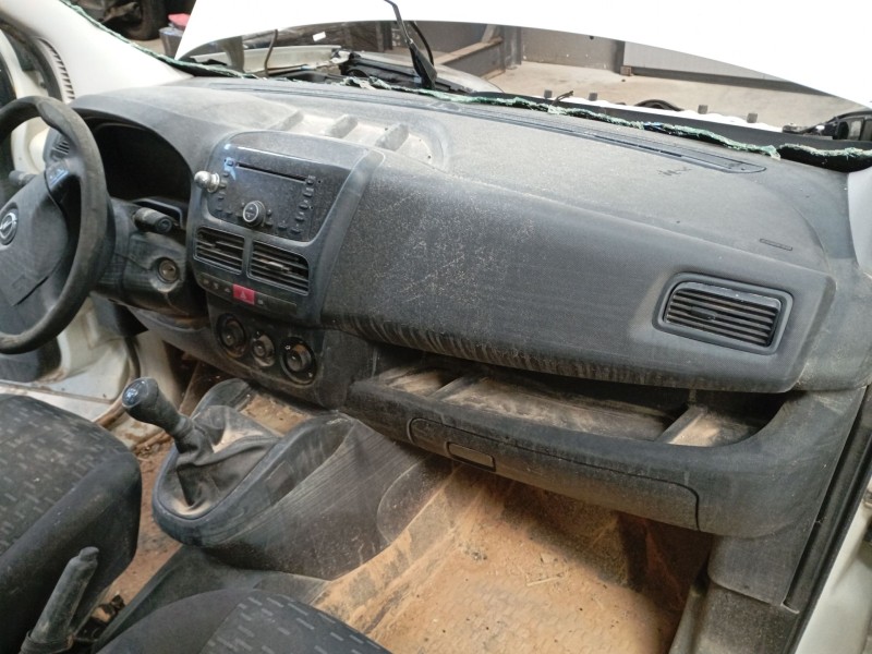 Recambio de salpicadero para opel combo furgoneta/monovolumen (x12) 1.3 cdti (b05) referencia OEM IAM   