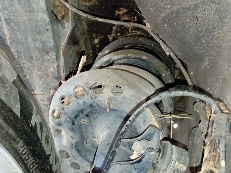 Recambio de amortiguador delantero izquierdo para kia carens iv 1.7 crdi referencia OEM IAM   