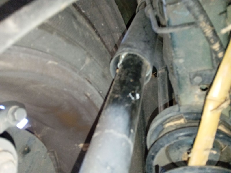 Recambio de amortiguador trasero izquierdo para kia carens iv 1.7 crdi referencia OEM IAM   