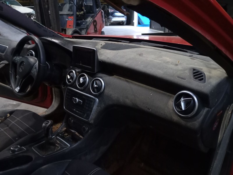 Recambio de salpicadero para mercedes-benz clase a (w176) a 180 cdi / d (176.012) referencia OEM IAM   
