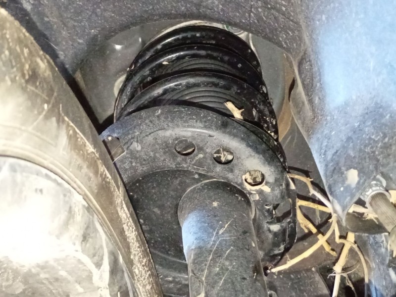 Recambio de amortiguador delantero izquierdo para mercedes-benz clase a (w177) a 200 mild-hybrid (177.087) referencia OEM IAM   