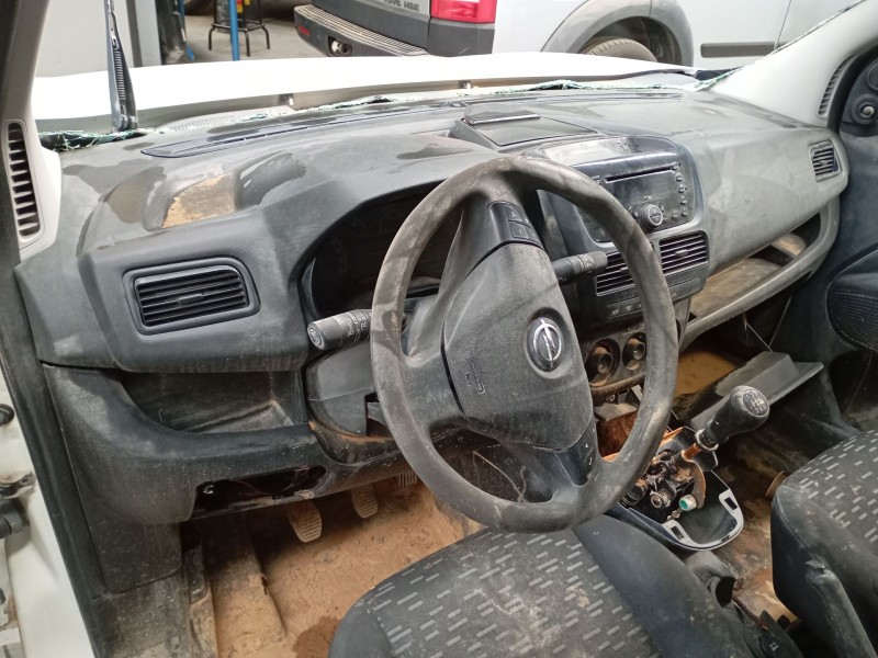 opel combo furgoneta/monovolumen (x12) del año 2012