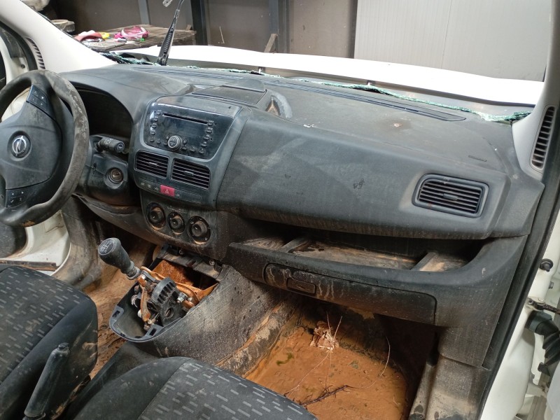 Recambio de salpicadero para opel combo furgoneta/monovolumen (x12) 1.3 cdti (b05) referencia OEM IAM   