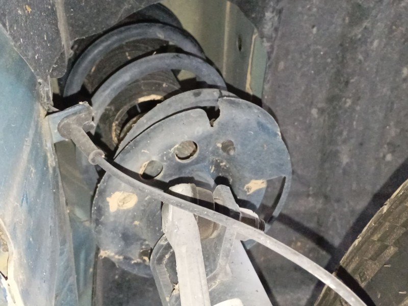 Recambio de amortiguador delantero derecho para ford ecosport 1.0 ecoboost referencia OEM IAM   