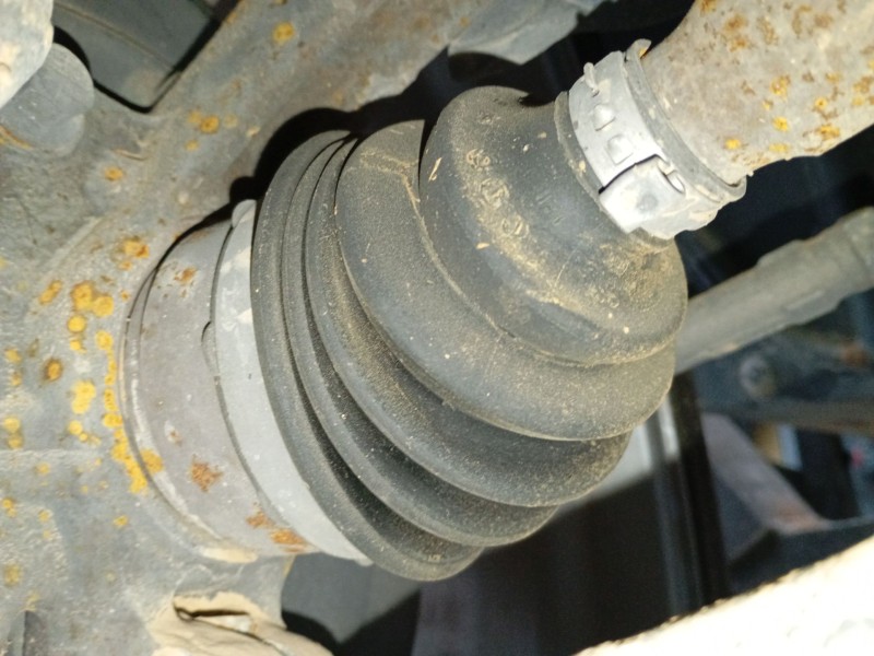 Recambio de transmision delantera derecha para ford ecosport 1.0 ecoboost referencia OEM IAM   