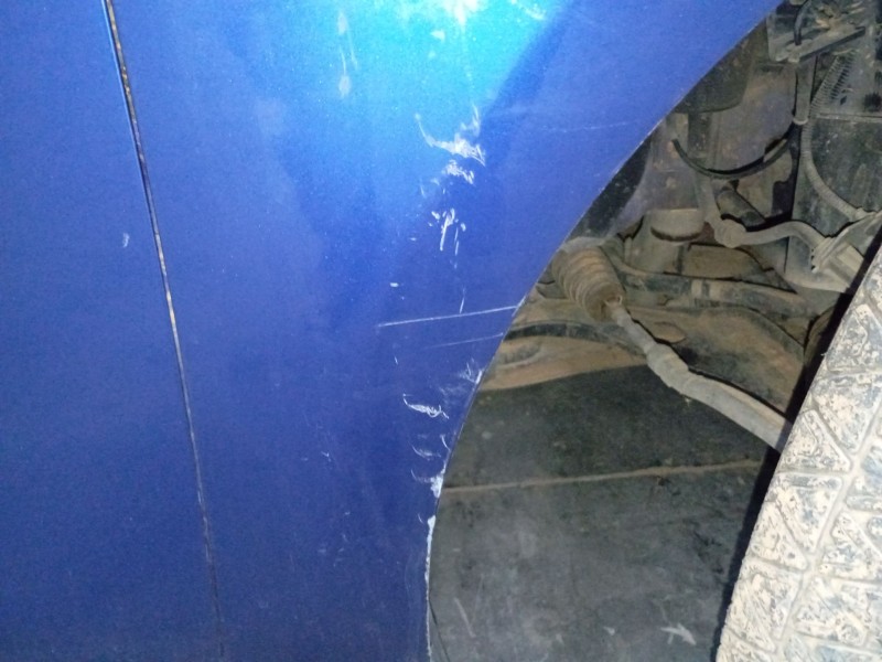 Recambio de aleta delantera derecha para citroën c4 picasso ii 1.2 thp 130 referencia OEM IAM   