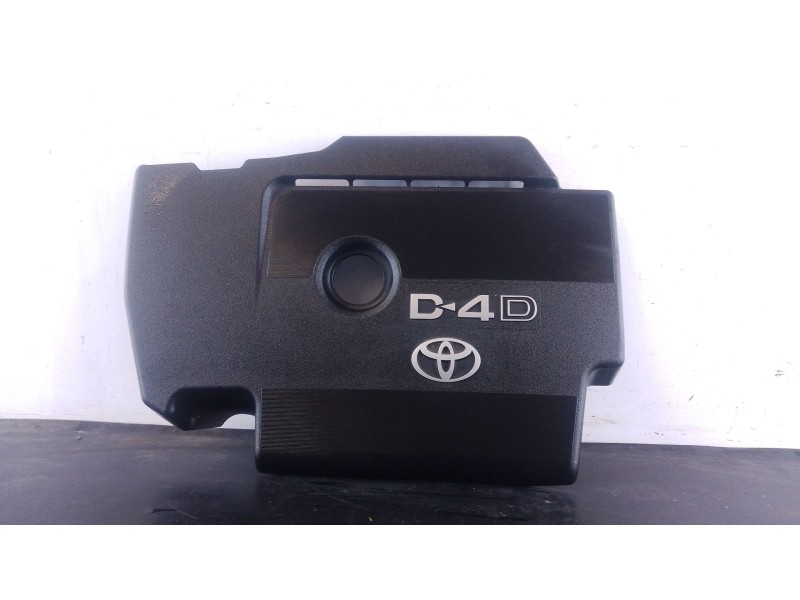 Recambio de tapa motor para toyota auris active referencia OEM IAM   
