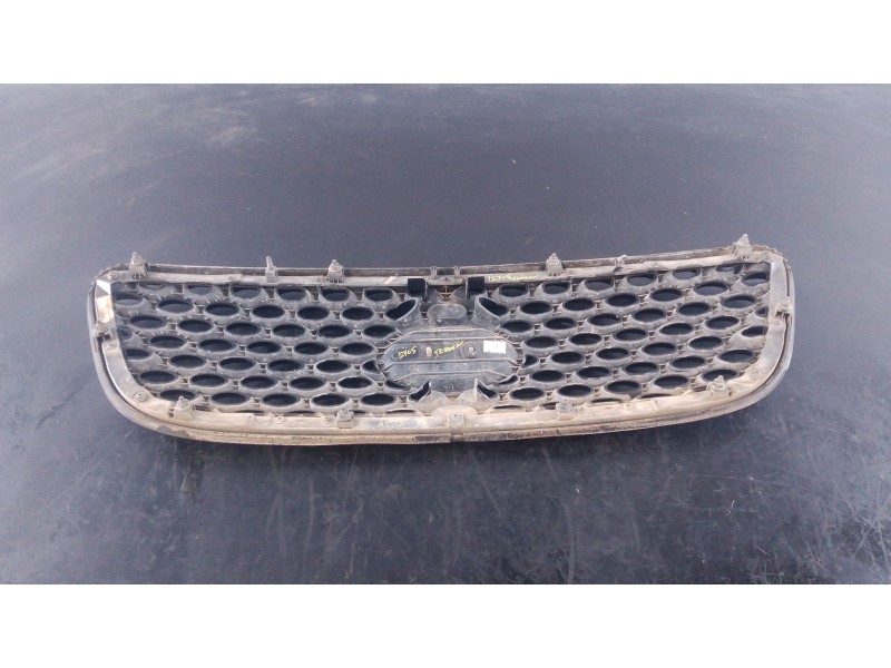 Recambio de rejilla delantera para hyundai terracan (hp) 2.9 crdi cat referencia OEM IAM   