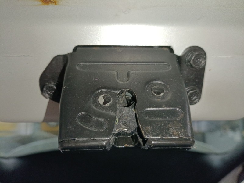 Recambio de cerradura maletero / porton para kia cee´d (jd) 1.4 crdi 90 referencia OEM IAM   