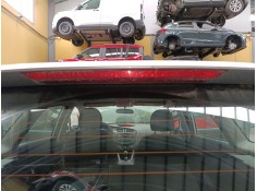 Recambio de luz central de freno para kia cee´d (jd) 1.4 crdi 90 referencia OEM IAM   