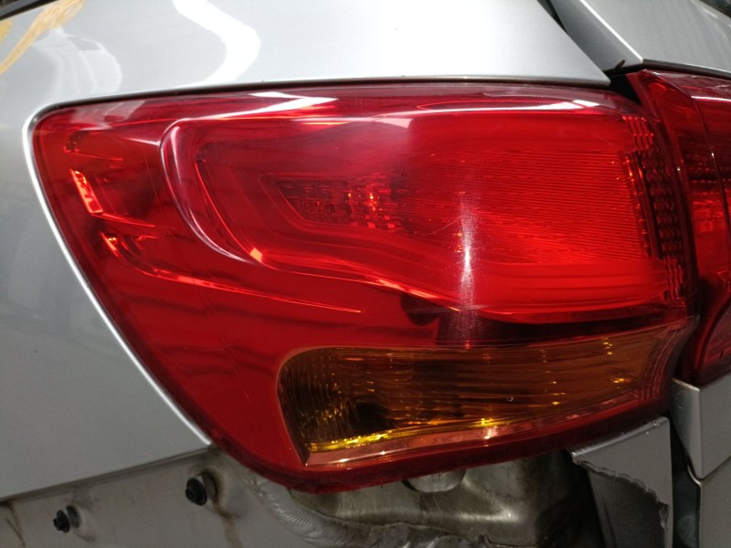 Recambio de piloto trasero izquierdo para kia cee´d (jd) 1.4 crdi 90 referencia OEM IAM   