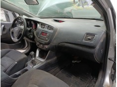 Recambio de salpicadero para kia cee´d (jd) 1.4 crdi 90 referencia OEM IAM   