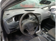 Recambio de salpicadero para kia cee´d (jd) 1.4 crdi 90 referencia OEM IAM    2