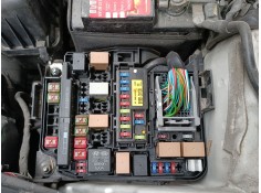 Recambio de caja reles / fusibles para kia cee´d (jd) 1.4 crdi 90 referencia OEM IAM 919513X130  