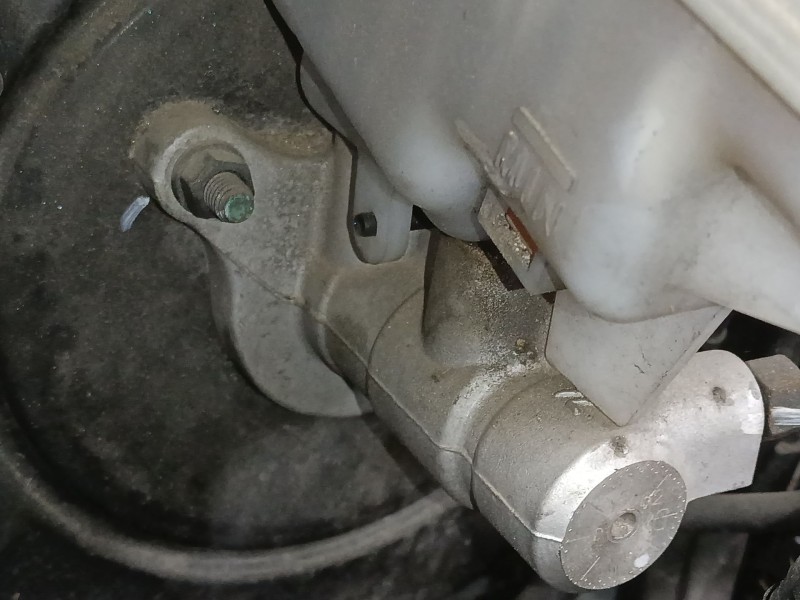 Recambio de bomba freno para kia cee´d (jd) 1.4 crdi 90 referencia OEM IAM   