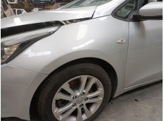 Recambio de aleta delantera izquierda para kia cee´d (jd) 1.4 crdi 90 referencia OEM IAM    2