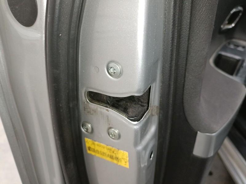 Recambio de cerradura puerta delantera izquierda para kia cee´d (jd) 1.4 crdi 90 referencia OEM IAM   