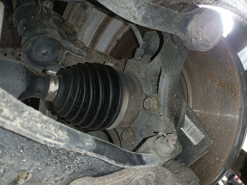 Recambio de mangueta delantera derecha para kia cee´d (jd) 1.4 crdi 90 referencia OEM IAM   