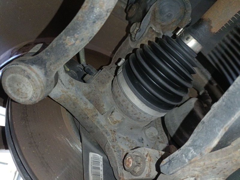 Recambio de mangueta delantera izquierda para kia cee´d (jd) 1.4 crdi 90 referencia OEM IAM   